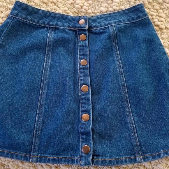 Brandy Melville Button Up Jean Skirt - Picture 1 of 3